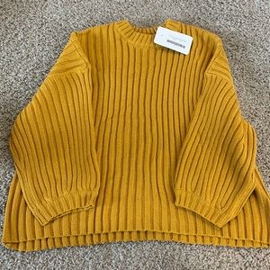 New with tag mustard sweater